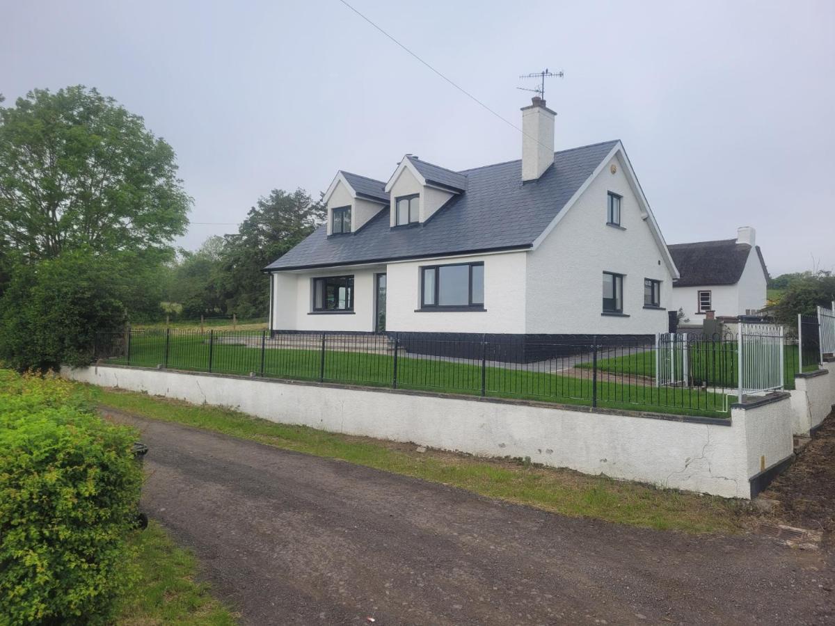 Helen'S Vila Maghera  Exterior foto