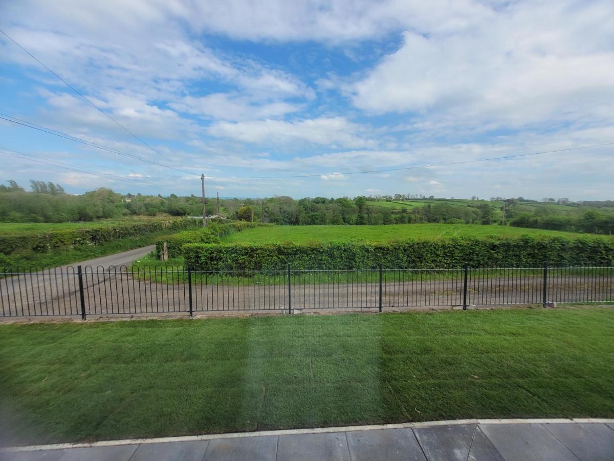 Helen'S Vila Maghera  Exterior foto